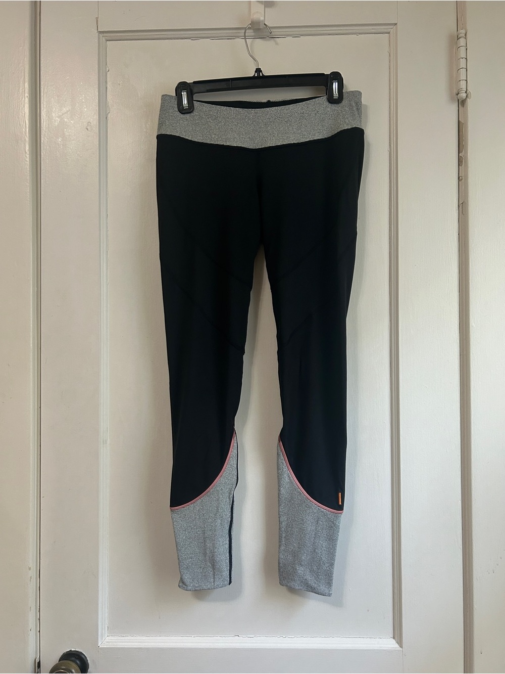 Women’s Lucy Black Leggings - Size Small